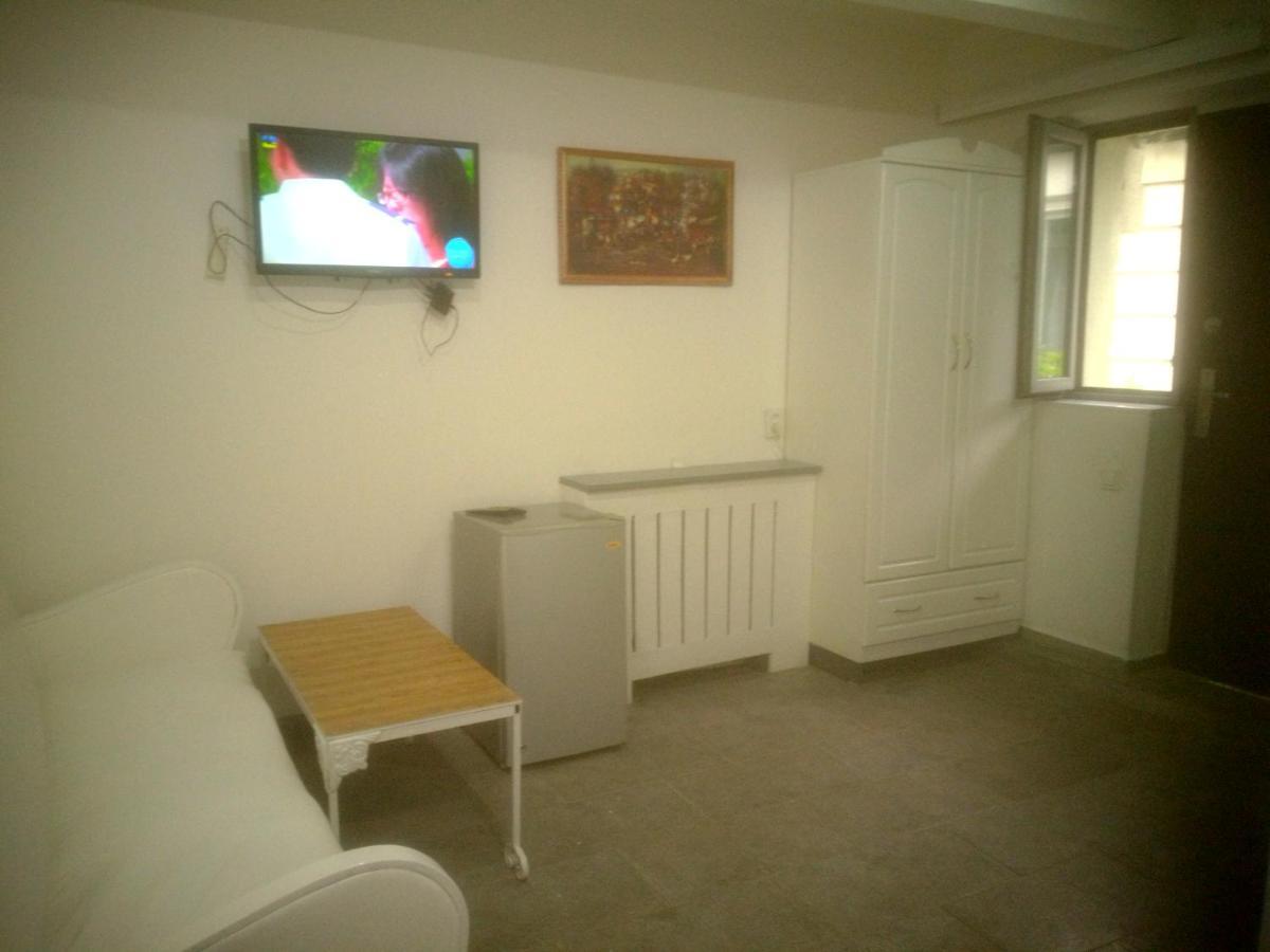 Rrooms Old City Apartment Tbilisi ภายนอก รูปภาพ