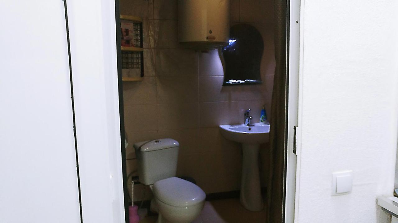 Rrooms Old City Apartment Tbilisi ภายนอก รูปภาพ