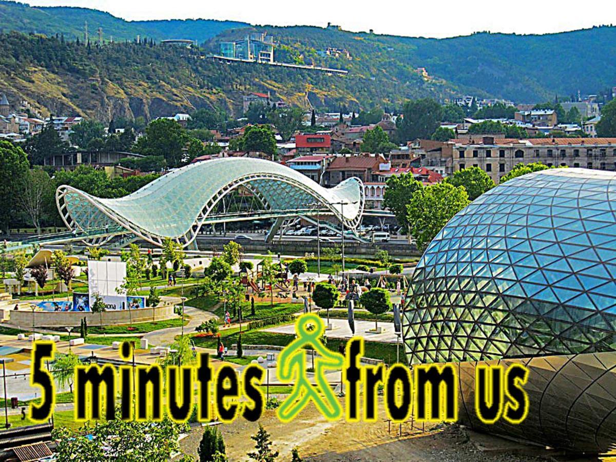 Rrooms Old City Apartment Tbilisi ภายนอก รูปภาพ